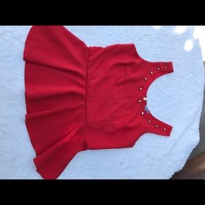 Red sleeveless top, small